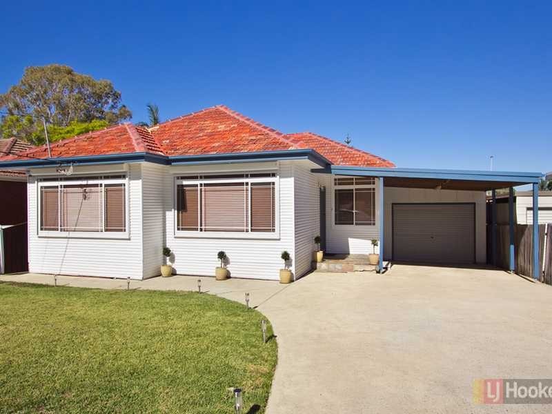 18 Adler Pde, Greystanes NSW 2145