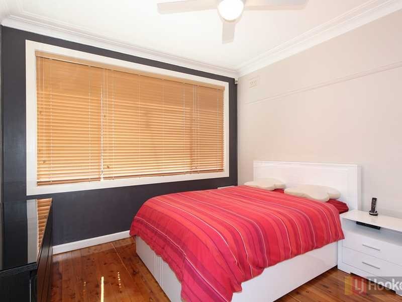 18 Adler Pde, Greystanes NSW 2145