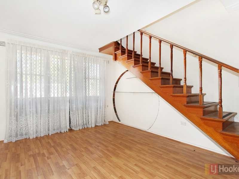 25 Gerald St, Greystanes NSW 2145