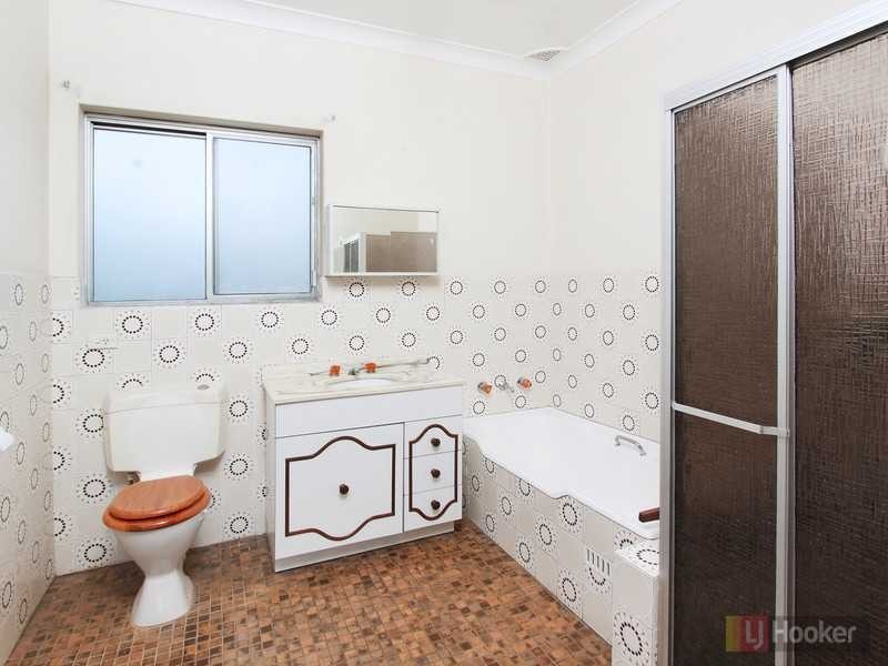 24 Bowral St, Greystanes NSW 2145