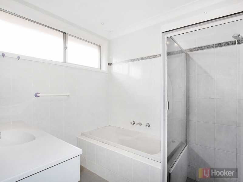 17 Hilton St, Greystanes NSW 2145