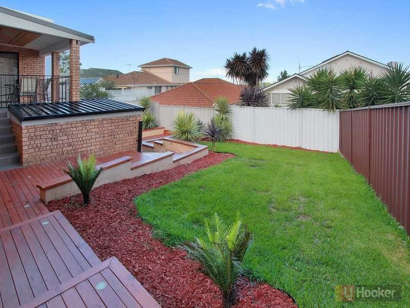 54 Gwandalan Rd, Edensor Park NSW 2176