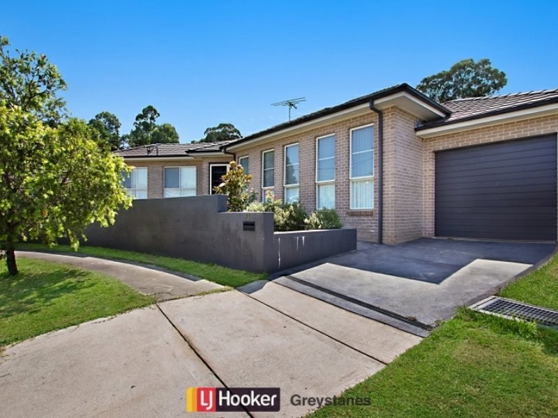 12 Magnolia Street, Greystanes NSW 2145
