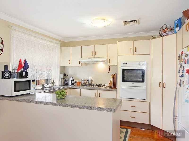 12 Oleander St, Greystanes NSW 2145