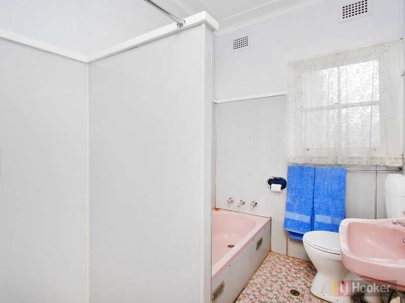 3 Ash St, Greystanes NSW 2145