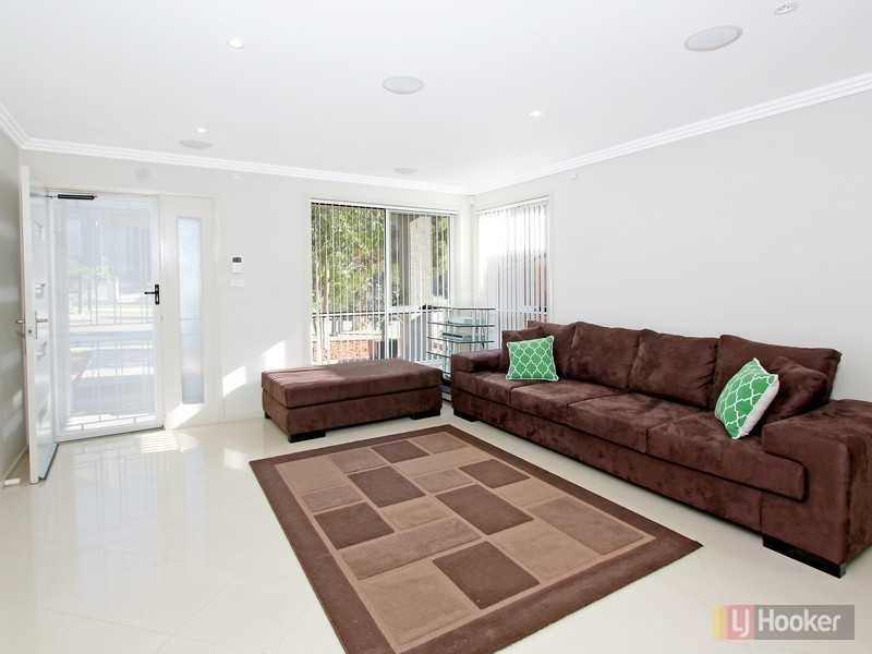 8 Nea Drive, Pemulwuy NSW 2145