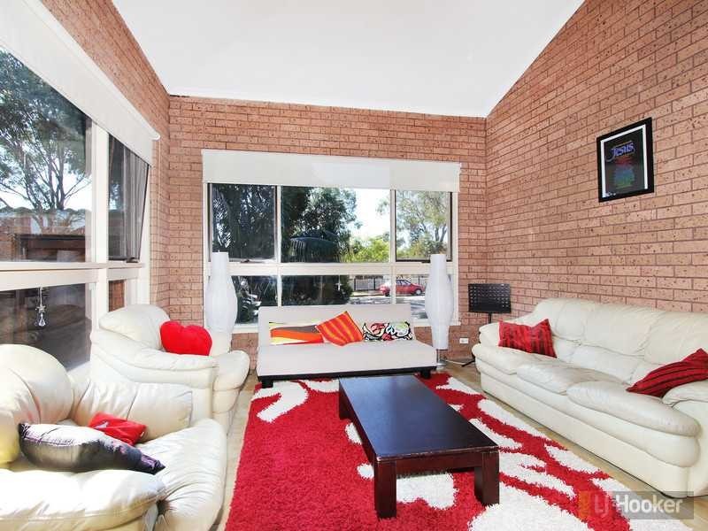 5 Cedarwood Close, Greystanes NSW 2145