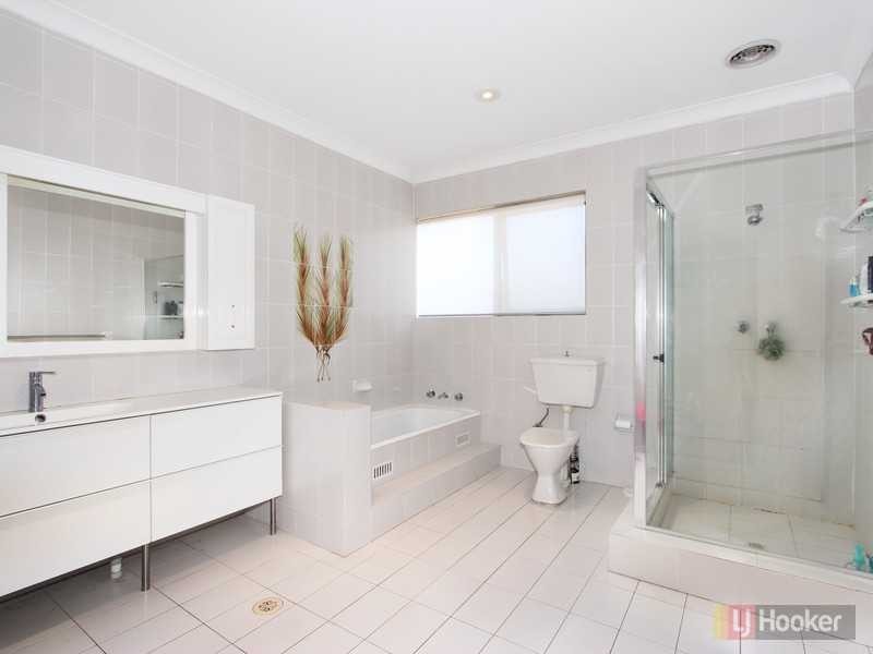 5 Cedarwood Close, Greystanes NSW 2145