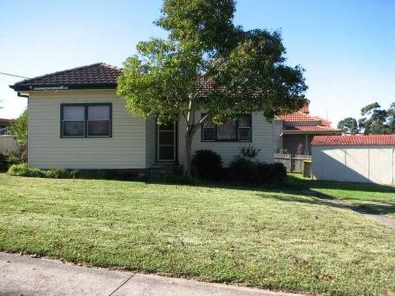 28 Princes St, Guildford West NSW 2161