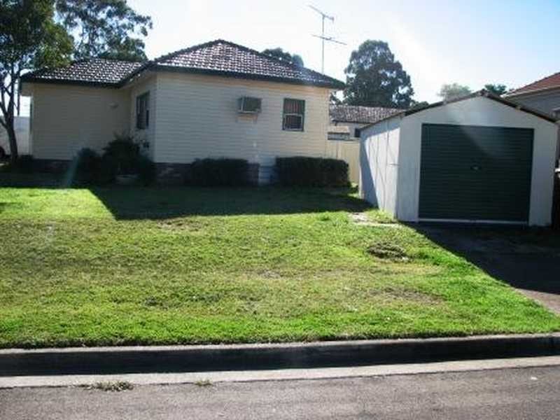 28 Princes St, Guildford West NSW 2161