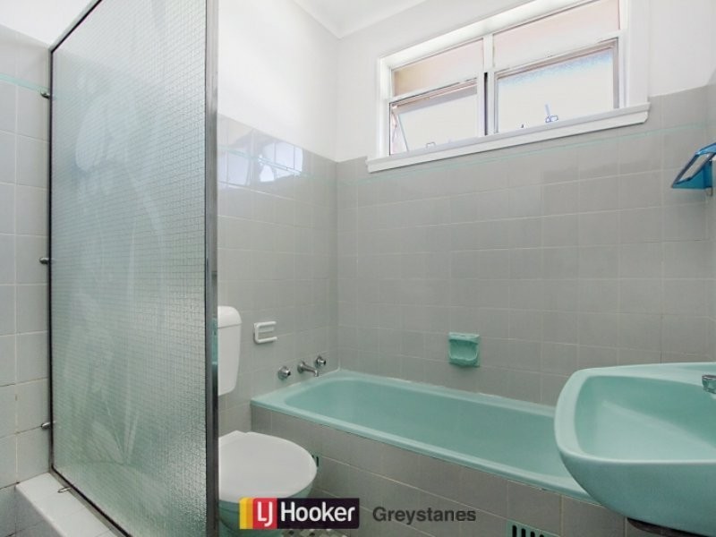 10 Ronald Place, Guildford NSW 2161