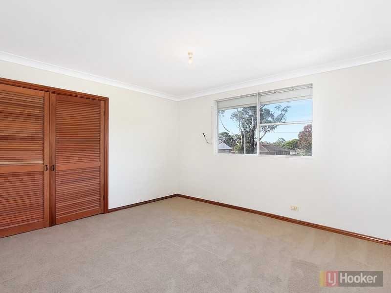 11 Gipps Rd, Greystanes NSW 2145