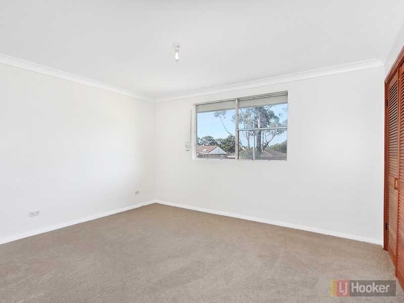 11 Gipps Rd, Greystanes NSW 2145