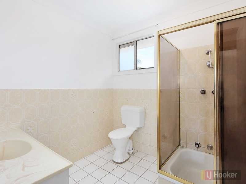 11 Gipps Rd, Greystanes NSW 2145