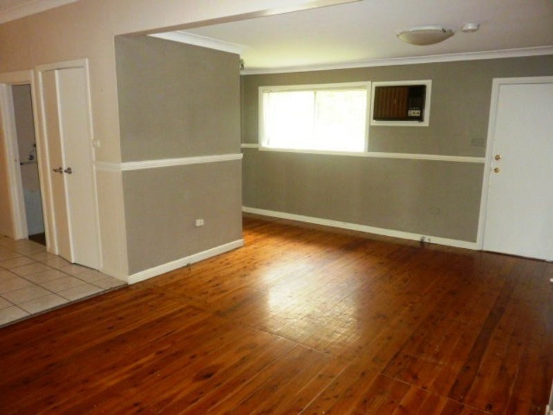 11 Dan Street, Merrylands NSW 2160