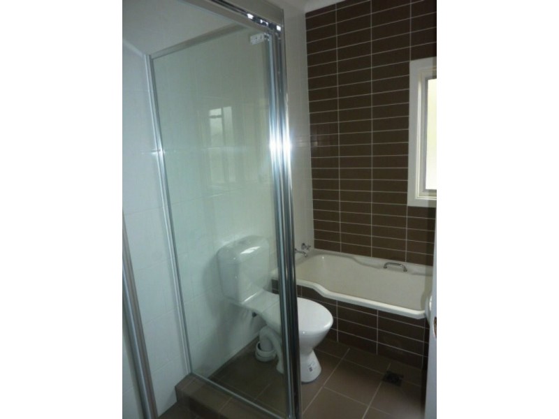 11 Dan Street, Merrylands NSW 2160