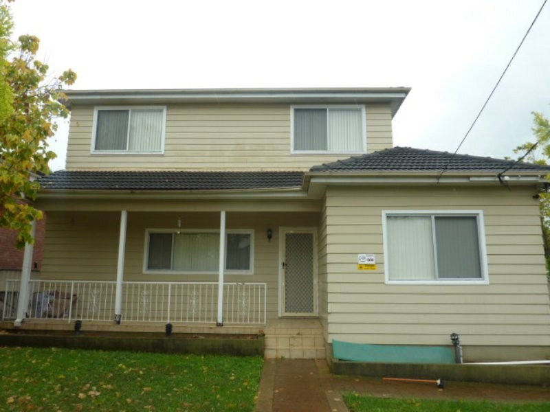 11 Dan Street, Merrylands NSW 2160