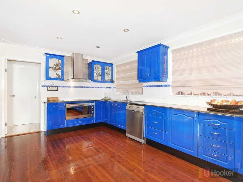 6 Violet Place, Greystanes NSW 2145