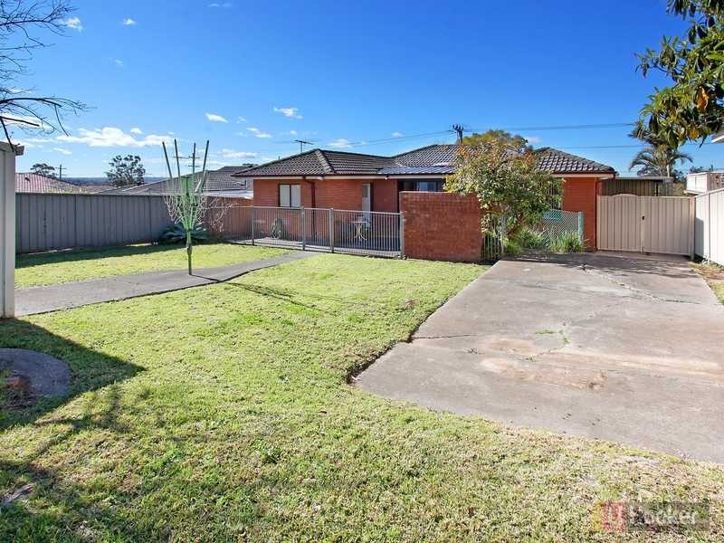 89 Braeside Road, Greystanes NSW 2145