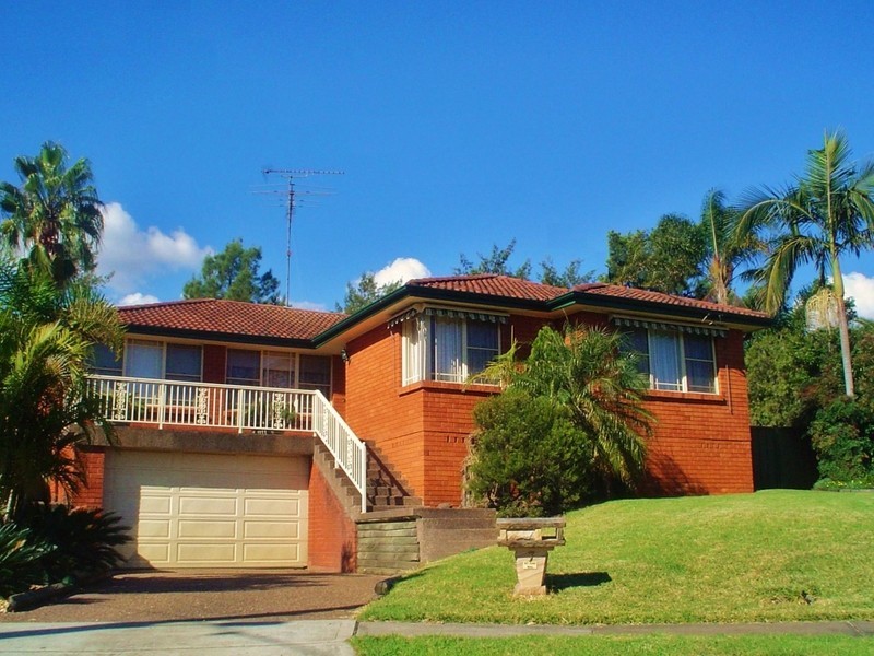 7 Rowe Place, Greystanes NSW 2145