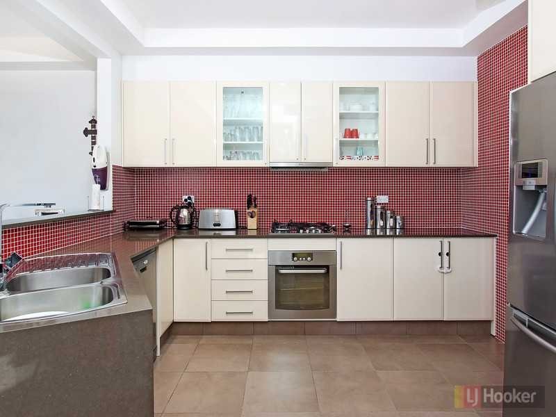 2 Wattle St, Greystanes NSW 2145