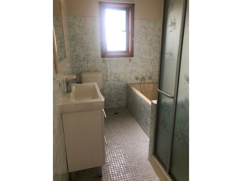 4 Douglas Street, Merrylands NSW 2160