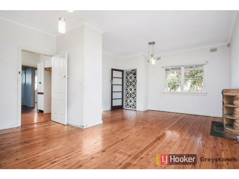 12 Essex Street, Guildford NSW 2161