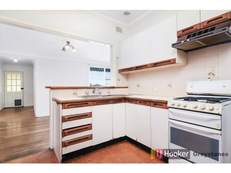 12 Essex Street, Guildford NSW 2161