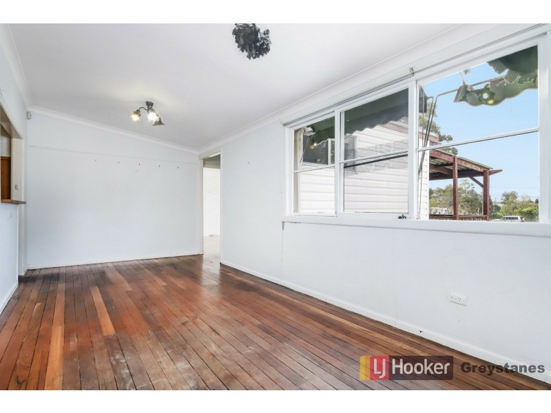 12 Essex Street, Guildford NSW 2161