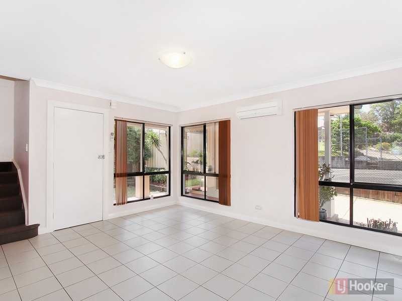 1/112 Betts Road, Woodpark NSW 2164