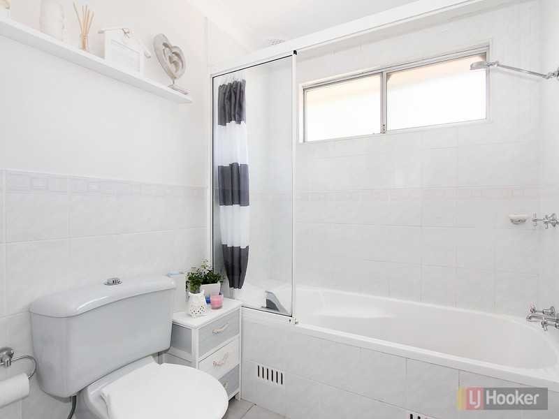 154 Whalans Road, Greystanes NSW 2145