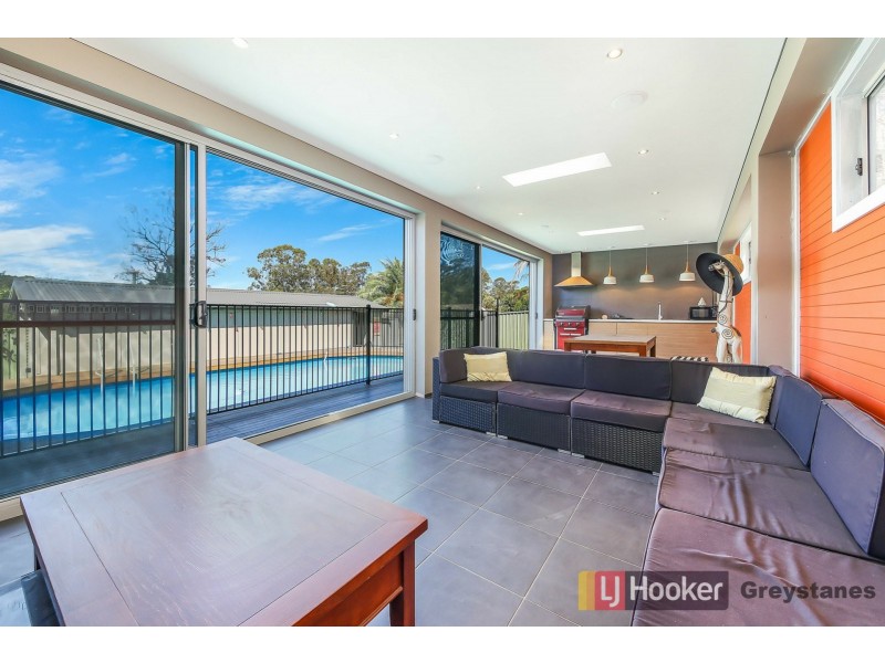 4 Grevillea Crescent, Greystanes NSW 2145