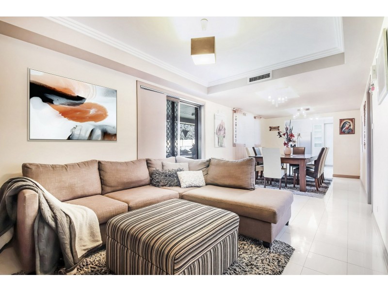 44 Beechwood Avenue, Greystanes NSW 2145