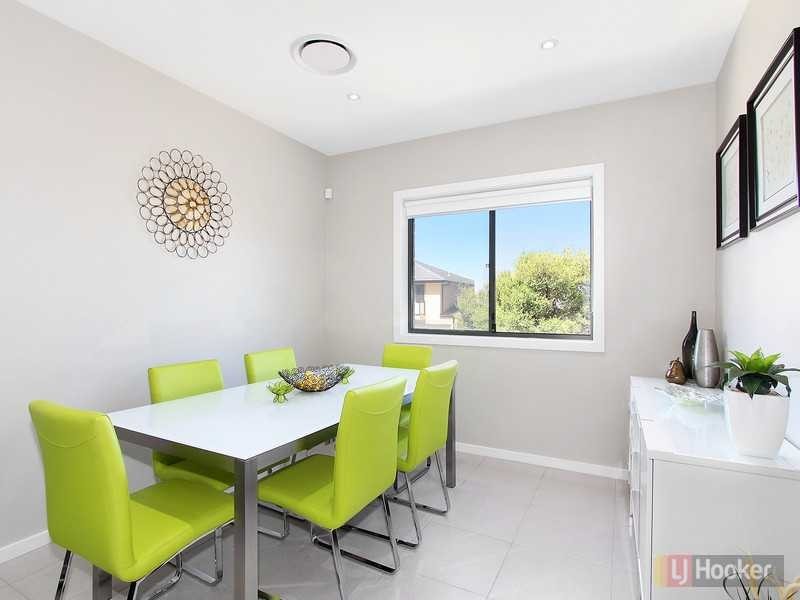 29 Burriang Way, Pemulwuy NSW 2145