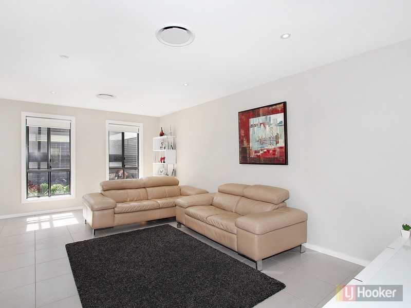 29 Burriang Way, Pemulwuy NSW 2145