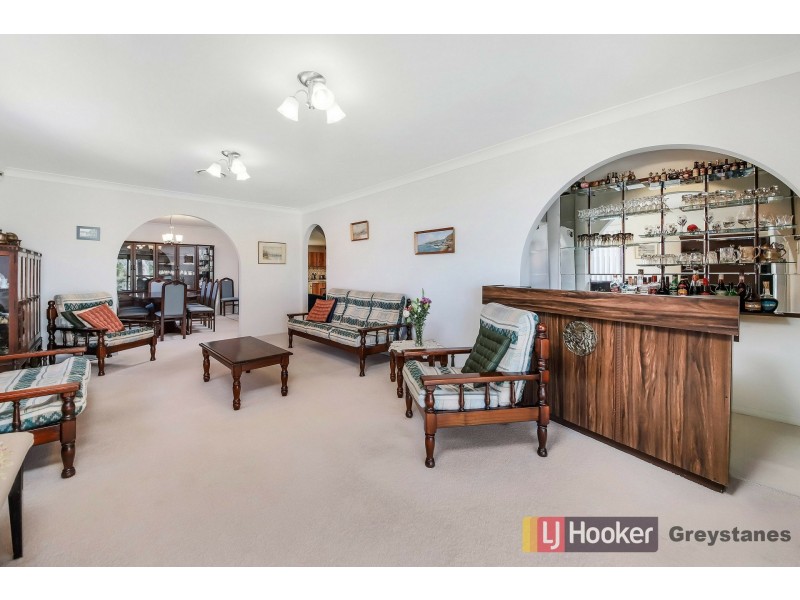 11 Rosewood Drive, Greystanes NSW 2145