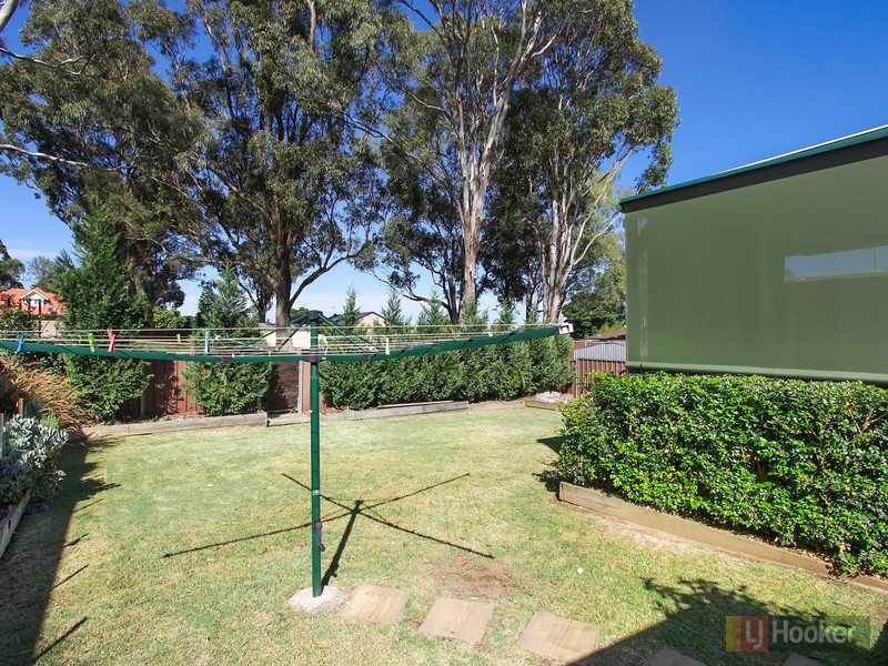 29 Vale St, Woodpark NSW 2164