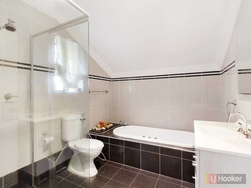 6 Rein Road, Greystanes NSW 2145