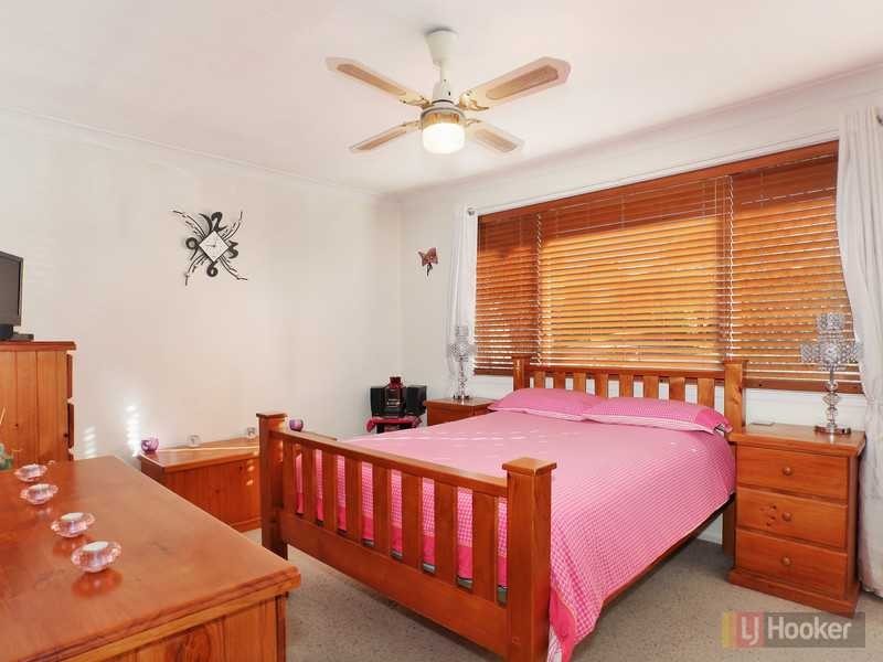 11 Oldfield Street, Greystanes NSW 2145