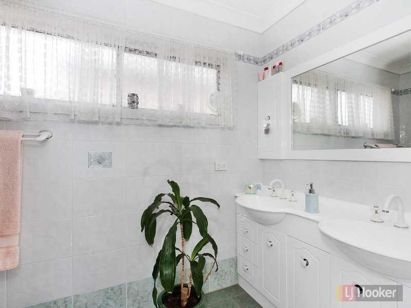 75 Canal Rd, Greystanes NSW 2145