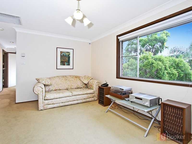 25 Cameron Crt, Merrylands West NSW 2160