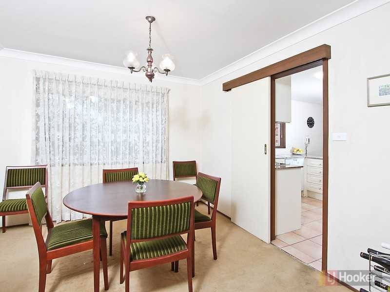 25 Cameron Crt, Merrylands West NSW 2160