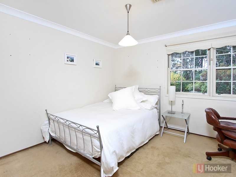 25 Cameron Crt, Merrylands West NSW 2160