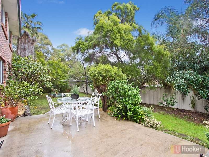 25 Cameron Crt, Merrylands West NSW 2160