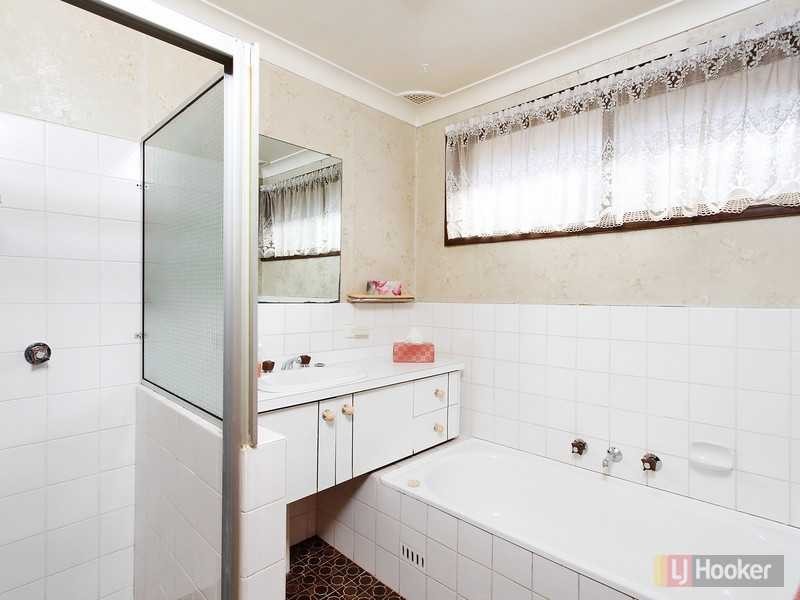 29 Beechwood Ave, Greystanes NSW 2145