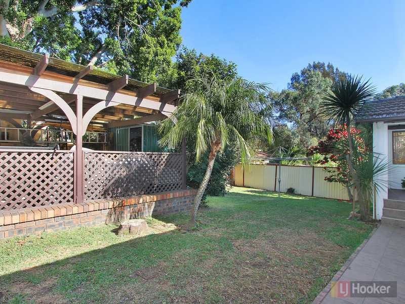 32 Bradman St, Greystanes NSW 2145