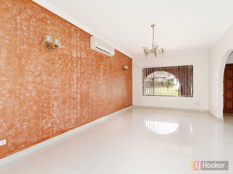 80 Cumberland Rd, Greystanes NSW 2145