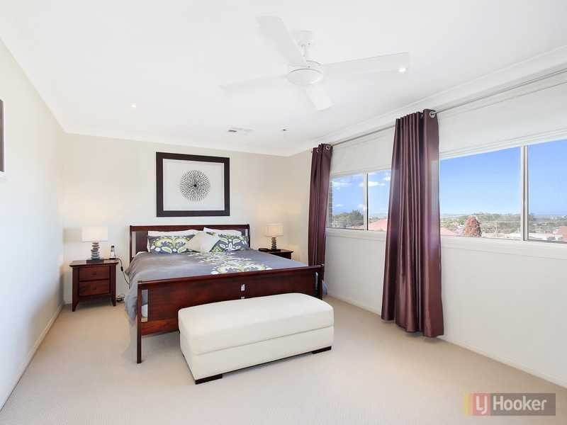 19 Dennis St, Greystanes NSW 2145