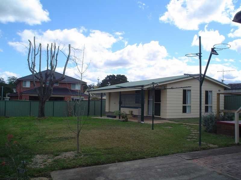 5 Bernie Street, Greystanes NSW 2145