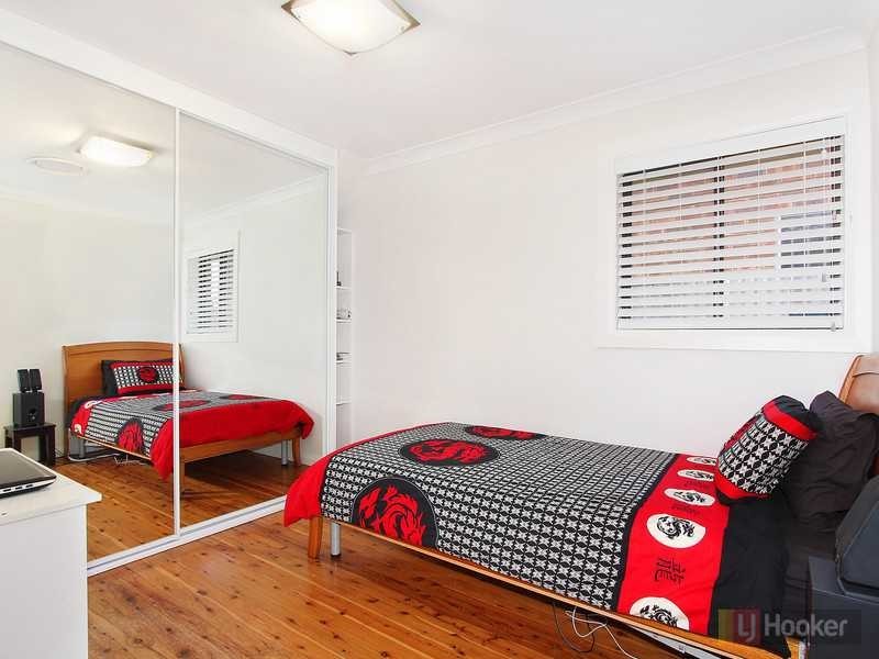 18 Casino Rd, Greystanes NSW 2145